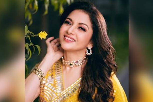 లెజెండ్ తో  స్క్రీన్ పంచుకోబోతున్న భాగ్యశ్రీ
